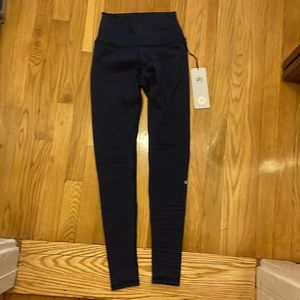 BRAND NEW ALO XXS NAVY LEGGINGS - high waist winter warmth unworn $100